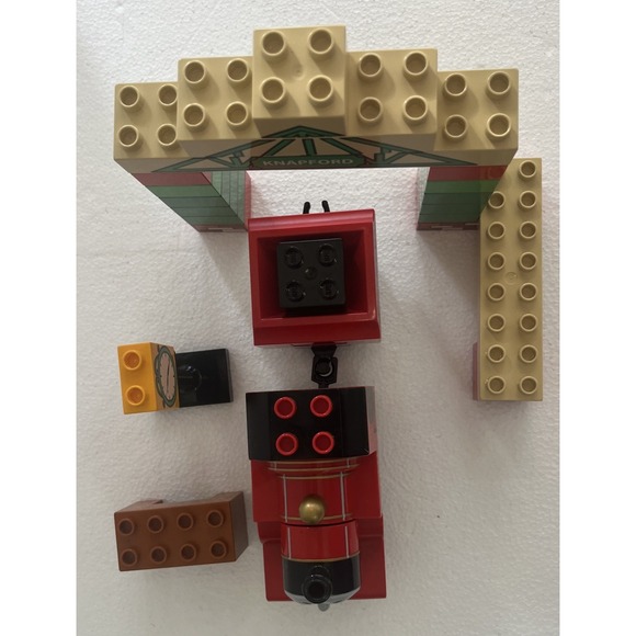 LEGO Duplo 2005 Thomas and Friends: James At Knapford Station Set 5552 - Picture 12 of 16